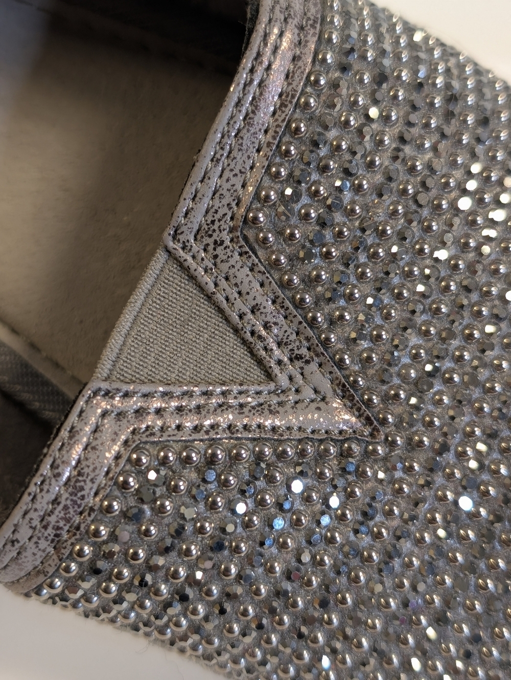 BOBS Skechers Rhinestone Slip On Flats Shoes Pewter Sparkle Memory Foam Comfy 7 - Picture 12 of 14